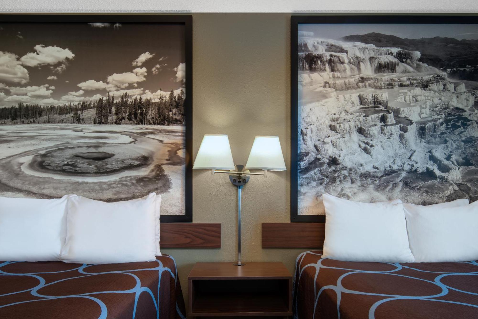Super 8 By Wyndham Livingston Yellowstone Exterior foto